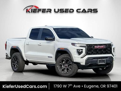Summit White 2025 GMC Canyon Elevation