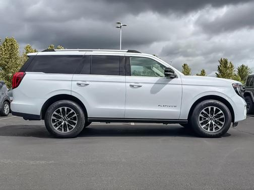Oxford White 2025 Ford Expedition Platinum