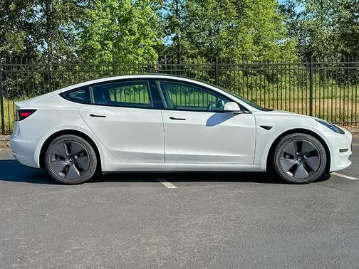 White 2023 Tesla Model 3 Base