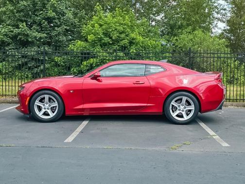 Garnet Red Tintcoat 2018 Chevrolet Camaro 1LT