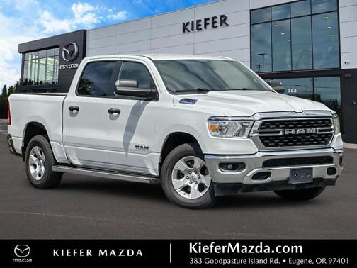 Bright White Clearcoat 2023 RAM 1500 Big Horn