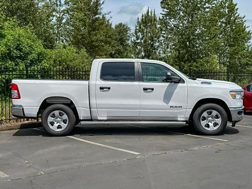 Bright White Clearcoat 2023 RAM 1500 Big Horn