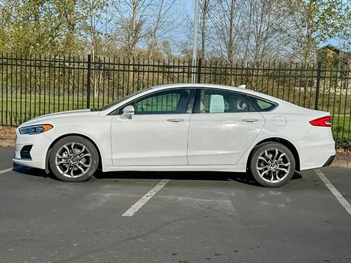 2020 Ford Fusion SEL