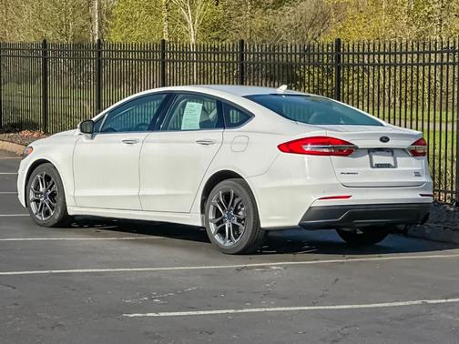 2020 Ford Fusion SEL
