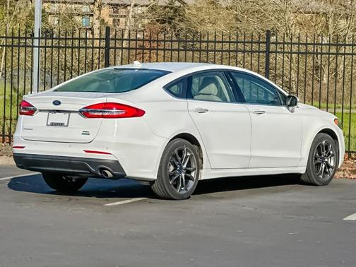 2020 Ford Fusion SEL
