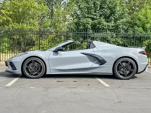 Sea 2024 Chevrolet Corvette Stingray w/2LT