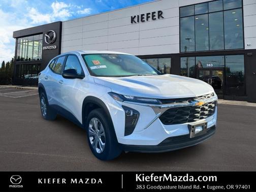 Summit White 2024 Chevrolet Trax LS