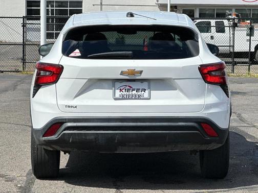 Summit White 2024 Chevrolet Trax LS