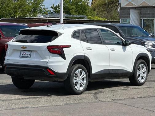 Summit White 2024 Chevrolet Trax LS