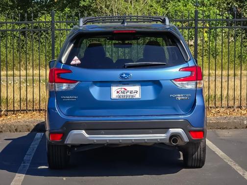 Horizon Blue Pearl 2024 Subaru Forester Touring