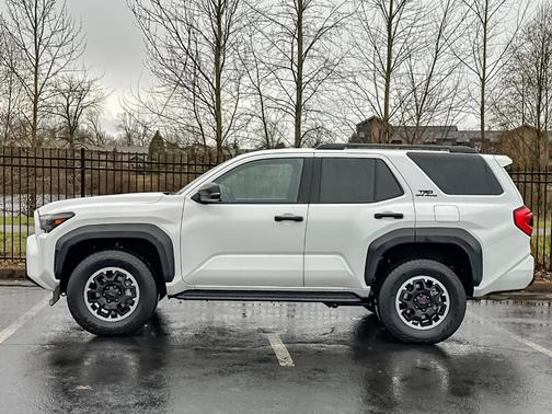 2025 Toyota 4Runner Sport