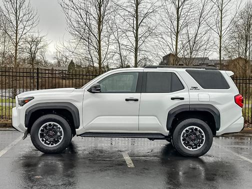 2025 Toyota 4Runner Sport