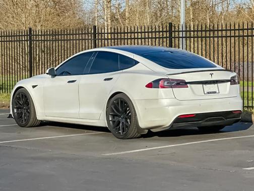 2021 Tesla Model S Long Range
