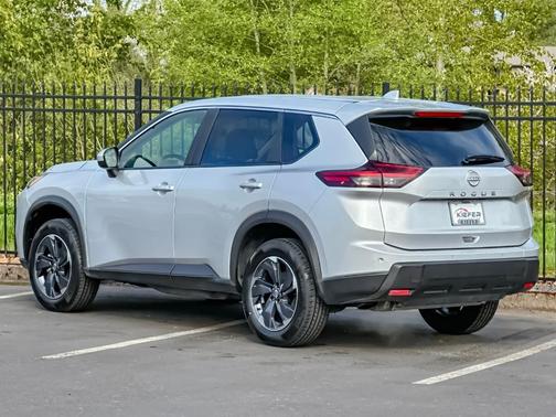 Brilliant Silver Metallic 2025 Nissan Rogue SV
