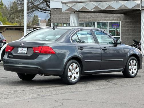 2010 Kia Optima LX