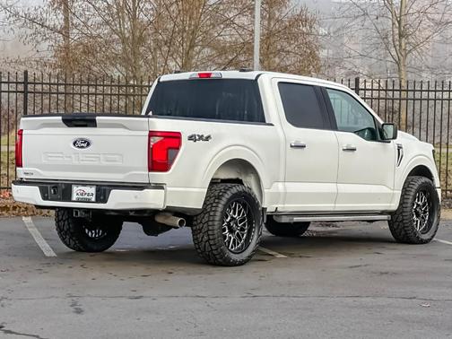 Oxford White 2025 Ford F-150 XLT