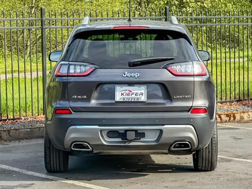 Granite Crystal Clearcoat Metallic 2019 Jeep Cherokee Limited
