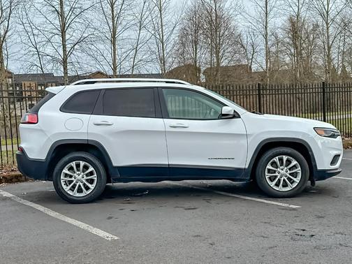 2020 Jeep Cherokee Latitude