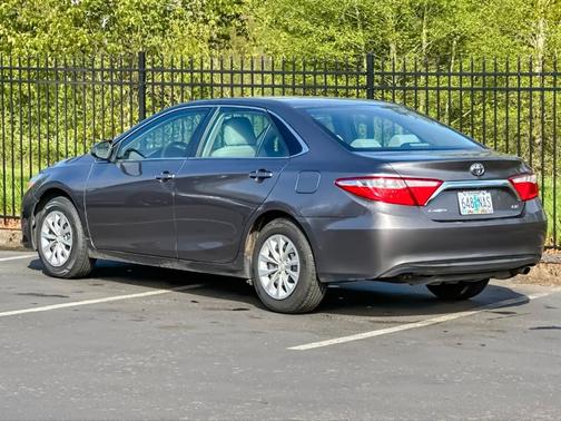 Predawn Gray Mica 2016 Toyota Camry LE