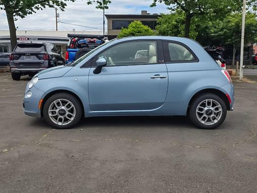 Luce Blu 2013 FIAT 500C Pop
