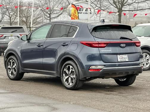 2022 Kia Sportage LX
