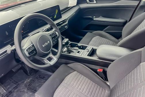 2025 Kia K5 LXS
