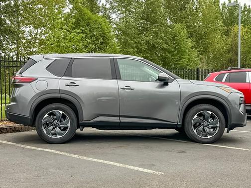 Gun Metallic 2025 Nissan Rogue SV