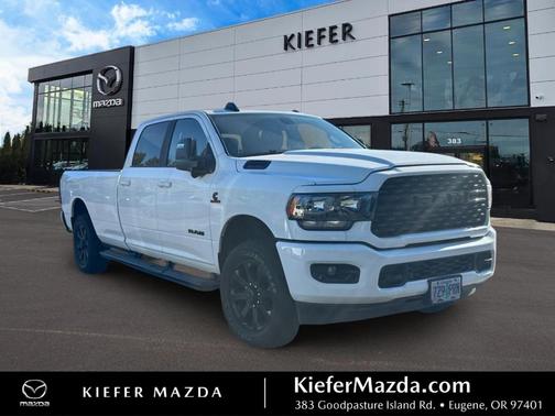 Bright White Clearcoat 2024 RAM 3500 Big Horn