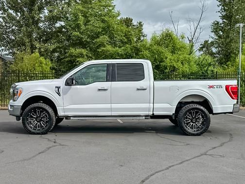 White 2023 Ford F-150 XLT