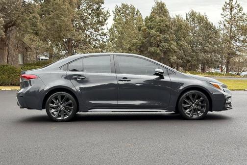 Midnight Black Metallic 2024 Toyota Corolla XSE