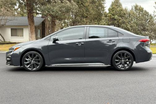 Midnight Black Metallic 2024 Toyota Corolla XSE