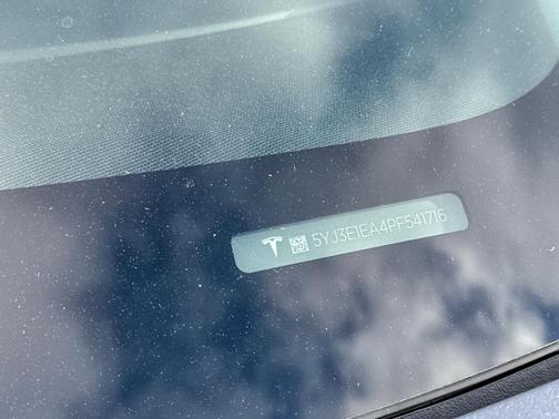 Midnight Silver Metallic 2023 Tesla Model 3 Base