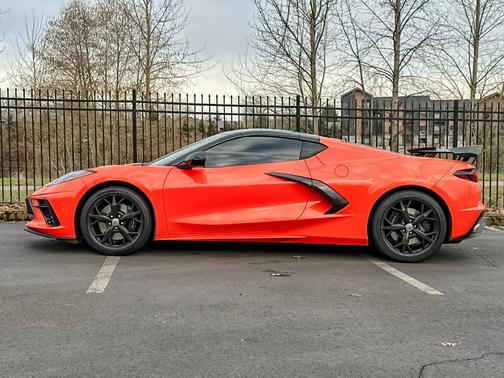 2020 Chevrolet Corvette Stingray w/2LT