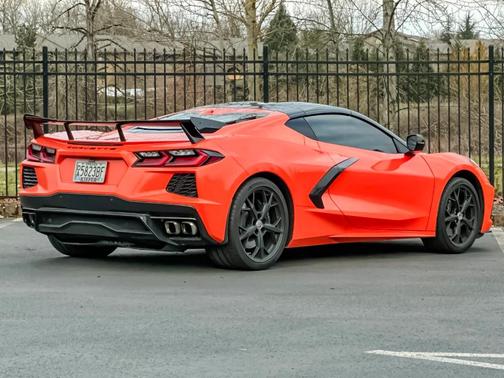 2020 Chevrolet Corvette Stingray w/2LT