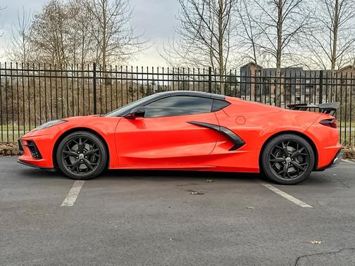 2020 Chevrolet Corvette Stingray w/2LT