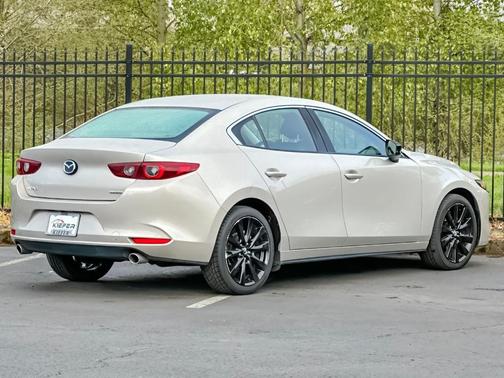 Platinum Quartz Metallic 2024 Mazda Mazda3 FWD w/Select Package