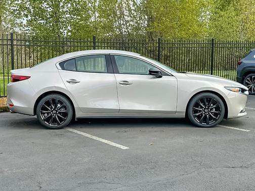 Platinum Quartz Metallic 2024 Mazda Mazda3 FWD w/Select Package
