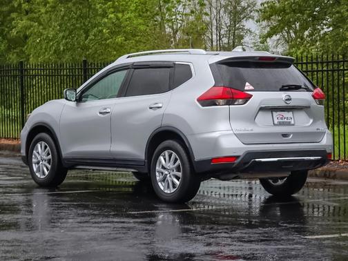 Brilliant Silver Metallic 2020 Nissan Rogue SV