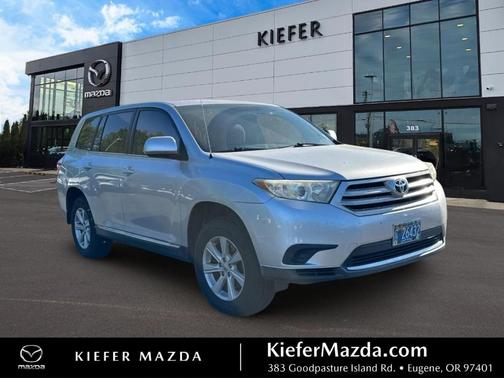 Classic Silver Metallic 2011 Toyota Highlander Base