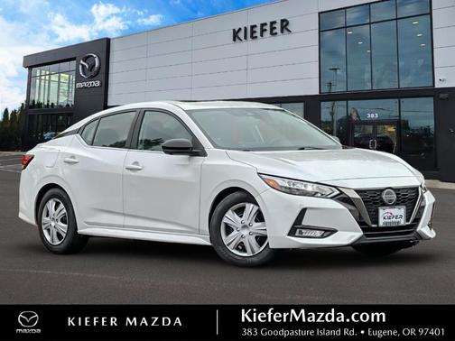 Aspen White 2022 Nissan Sentra SR