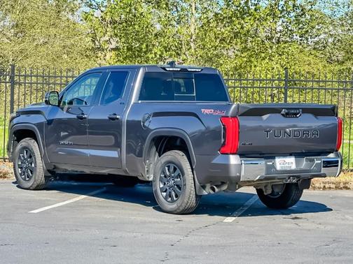 2022 Toyota Tundra SR5