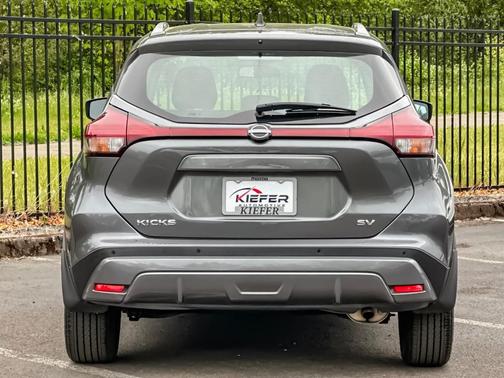 Gun Metallic 2023 Nissan Kicks SV