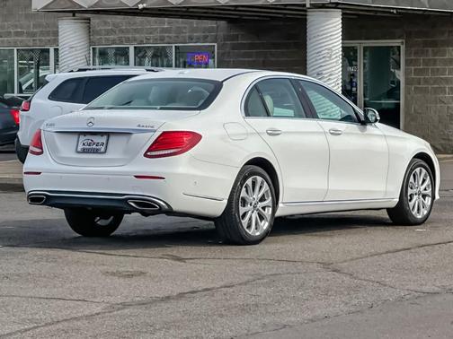 2018 Mercedes-Benz E-Class E 300