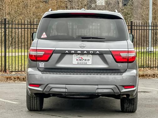 2022 Nissan Armada SL