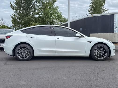 White 2023 Tesla Model 3 Base