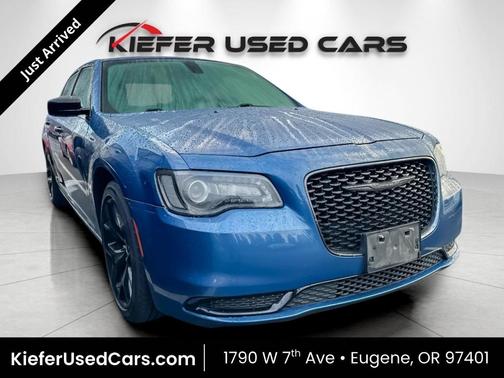 2021 Chrysler 300 Touring