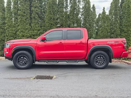 Red Alert 2023 Nissan Frontier PRO-4X
