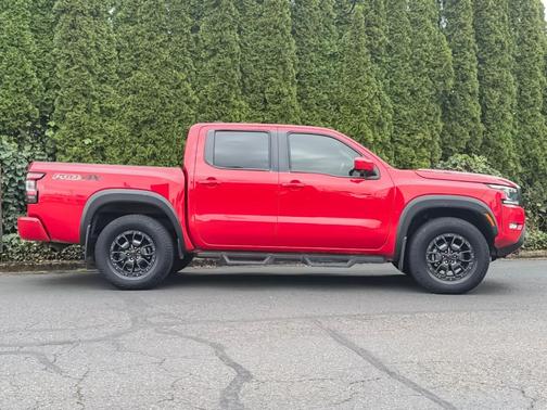 Red Alert 2023 Nissan Frontier PRO-4X