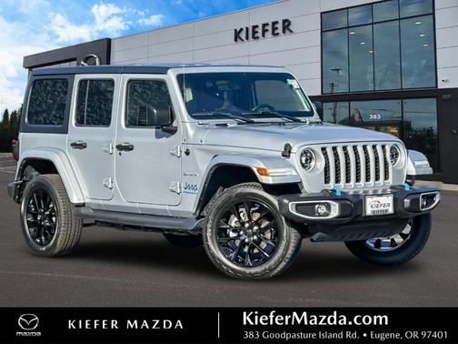 Silver Zynith Clearcoat 2023 Jeep Wrangler 4xe Sahara