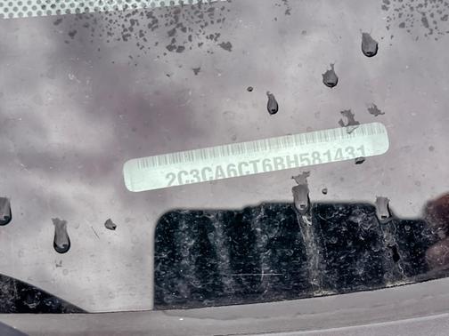 2011 Chrysler 300C Base